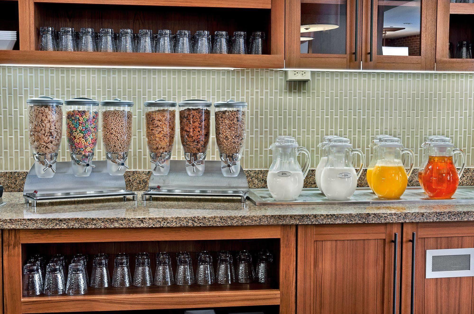 Hyatt Place At Mary Washington Hotel 3*